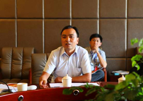 罗金洪副主委在会上发言
