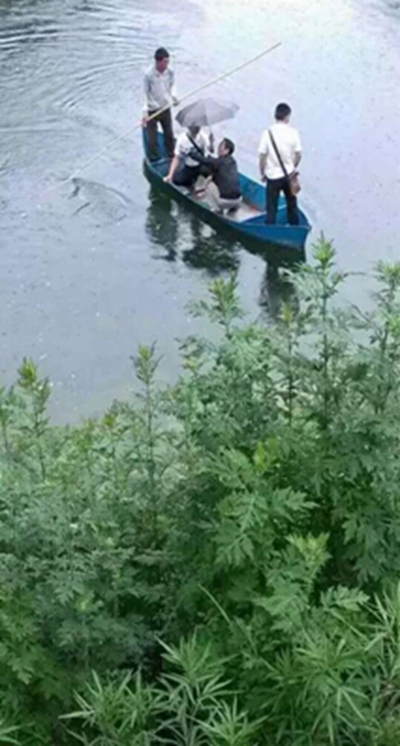 一船三人，小心渡河